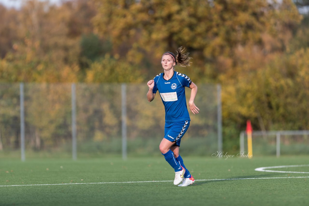 Bild 90 - F SSC Hagen Ahrensburg - SV Frisia 03 Risum-Lindholm : Ergebnis: 2:0